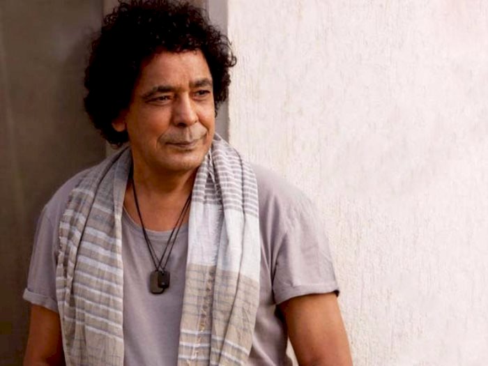 وعكة صحية للكينج.. نقل الفنان محمد منير إلى العناية المركزة