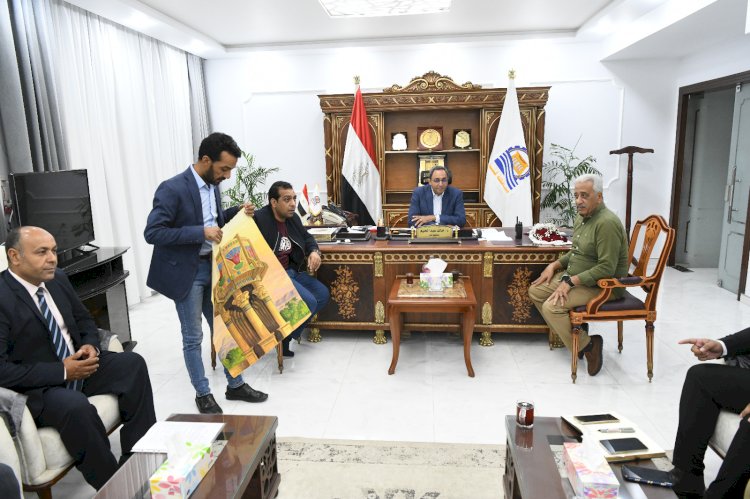 لتعزيز التعاون مع الكيانات الشبابية .. محافظ قنا يلتقي بوفد من حملة بشبابها