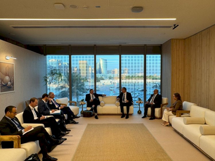 بدوى يبحث مع رئيس «توتال إينرجيز» العالمية خططها الحالية والمستقبلية