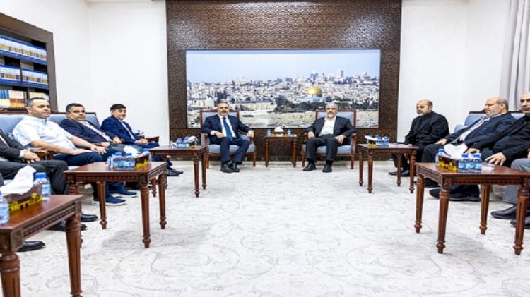 مسئول رفيع بالحركة: حقيقة طرد قادة حماس من قطر وتعليق الـCNN