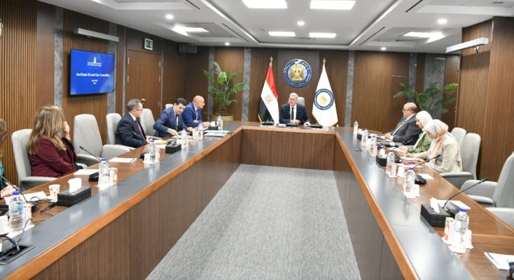 وزير البترول يلتقي أعضاء لجنة البترول والغاز بغرفة التجارة الأمريكية بالقاهرة