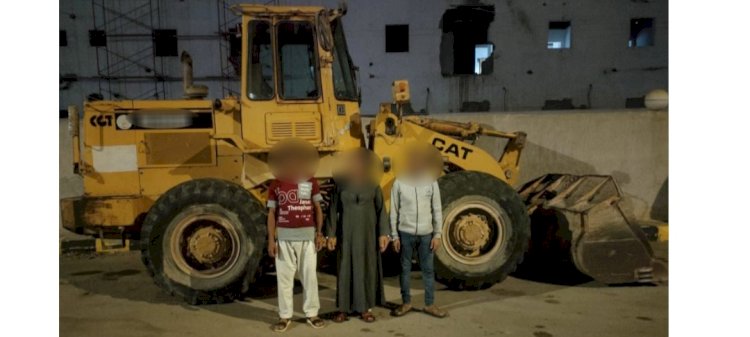 القبض علي حرامية اللوادر والسيارات والتليفونات بالقاهرة