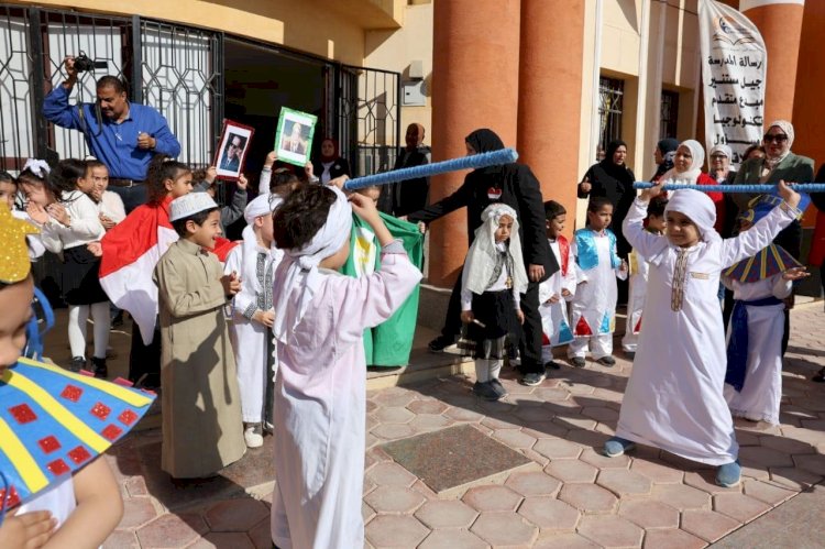 محافظ المنيا يتفقد مدرسة المنيا الرسمية للغات