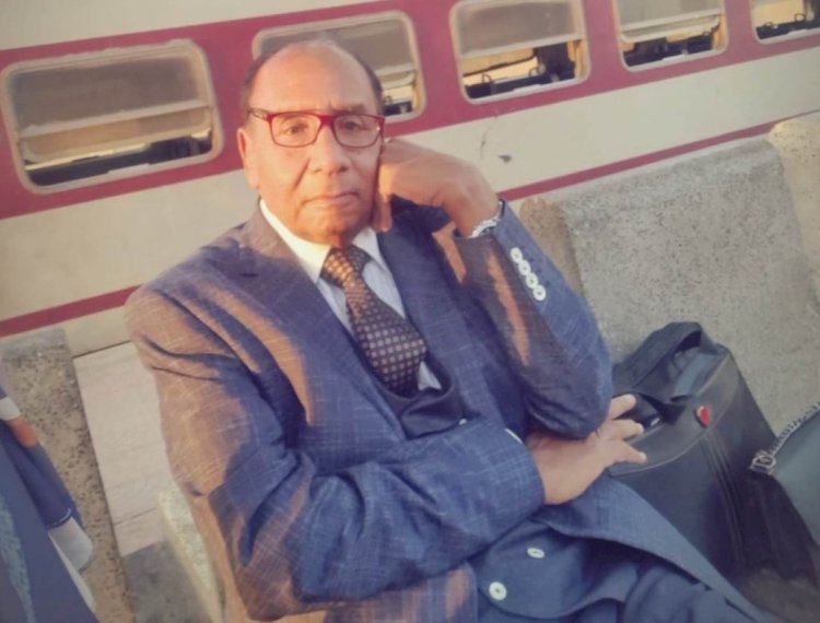 الإعتراف الأخير لشاعر فاشل يحمل اسمى قصيدة للشاعر الكبير عزت الطيري