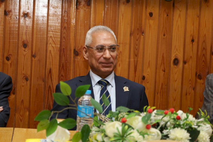 رئيس جامعة المنيا.. كلية الهندسه بيت للخبرة ومركزا للاستشارات والدراسات الفنيه للمشروعات القوميه