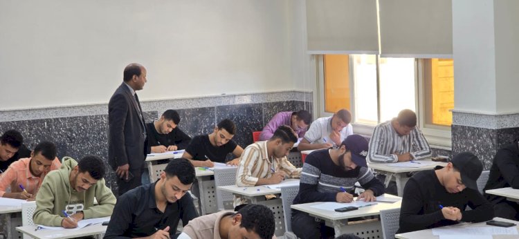 هندسة جنوب الوادي الأهلية تبدأ امتحانات منتصف الفصل الدراسي الأول