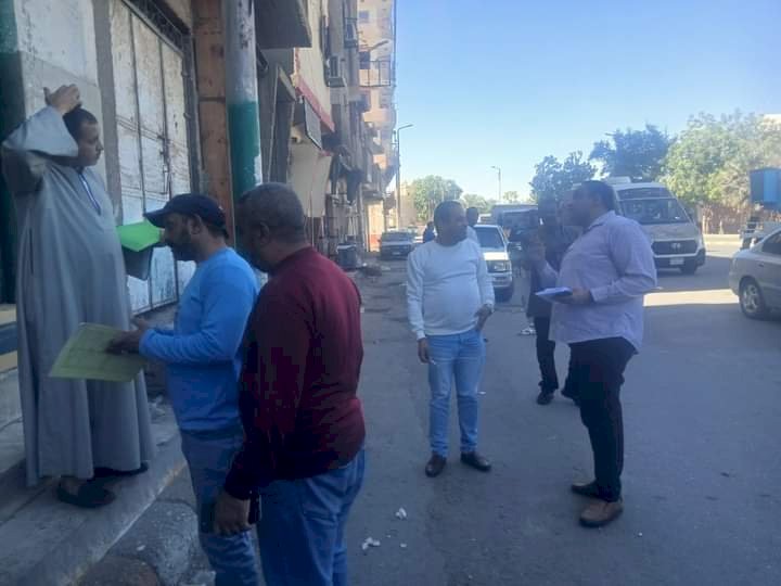 حملة تفتيشية على رخص الإعلانات بمدينة  قنا 