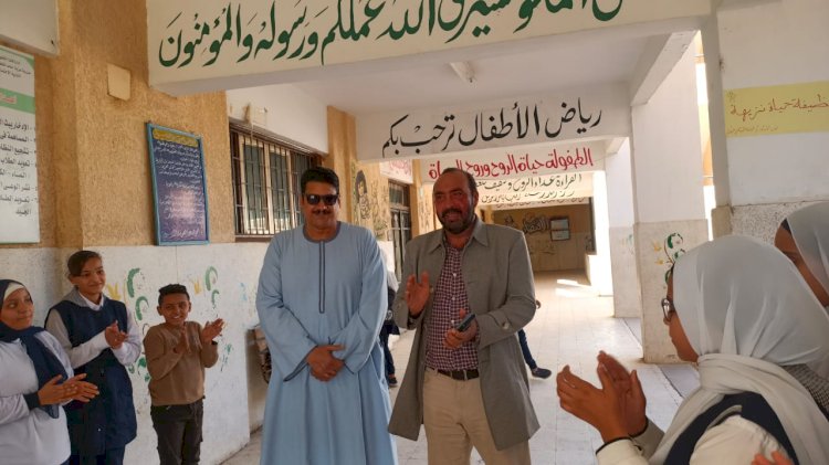 "الشعب الجمهوري" يدعم تلاميذ مدرسة عزبة حامد الابتدائية في قنا