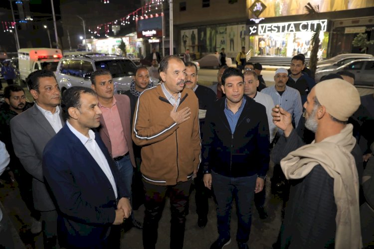 محافظ سوهاج يتفقد عددا من المواقع والشوارع ويتابع مستوى الخدمات المقدمة للمواطنين