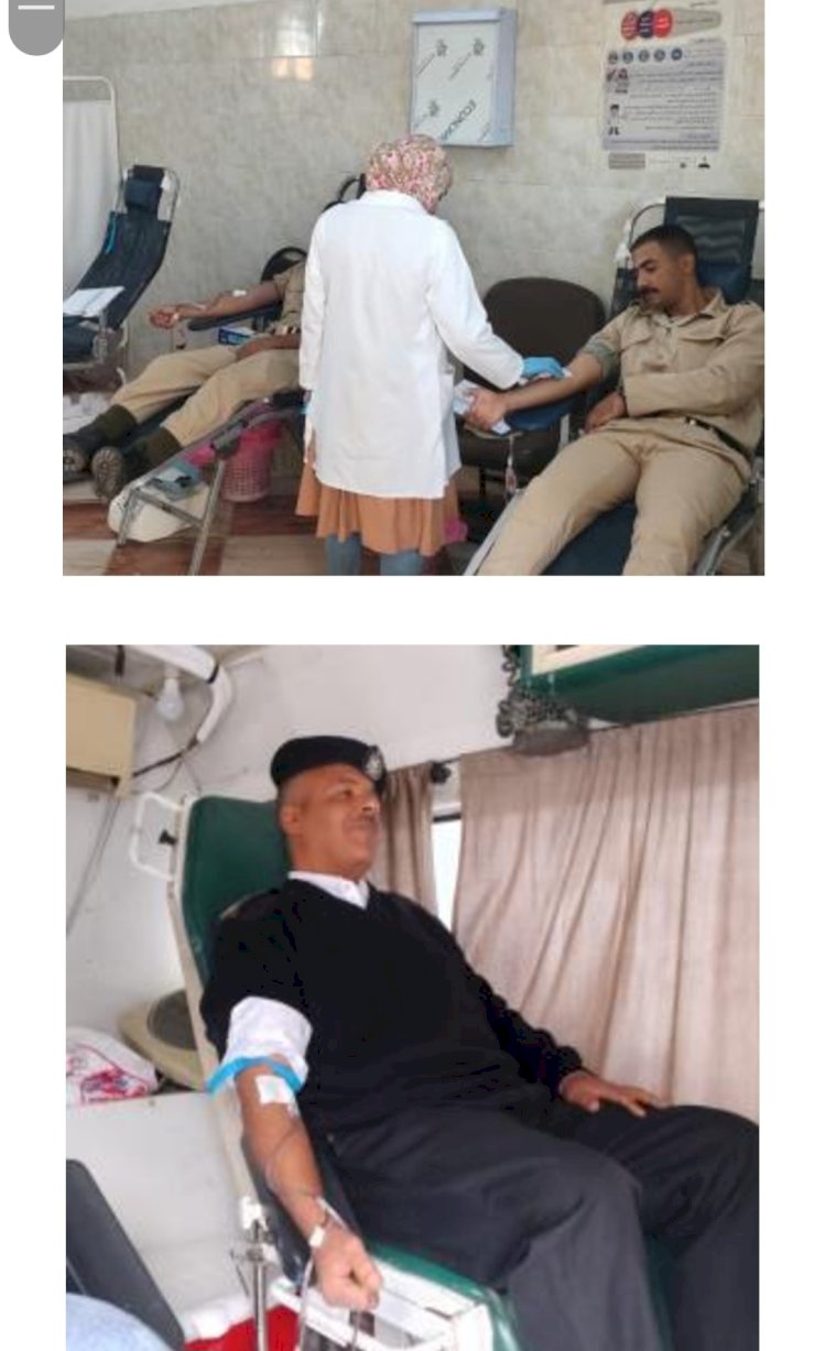 رجال الشرطة يتبرعون بدمائهم للمرضي بمديرية امن قنا