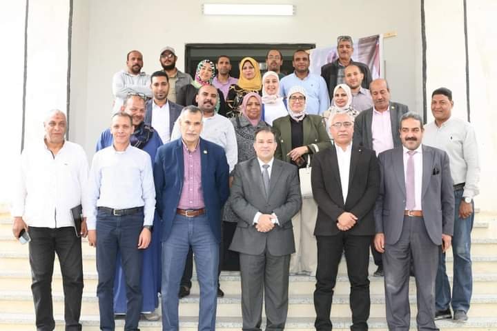 رئيس جامعة جنوب الوادي يشهد  احتفالية الادارة الهندسية لتكريم  مديرها العام