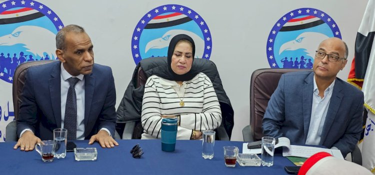 ضمن فاعليات "انتِ عظيمة"أمانة المرأة بـمستقبل وطن تُدرب السيدات على إقامة مشروعات  بقنا