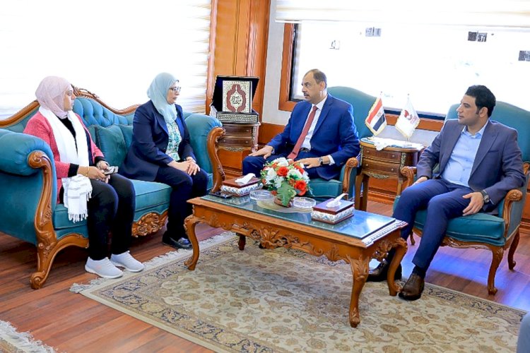 محافظ سوهاج يستقبل رئيس الهيئة العامة للتنمية الصناعية