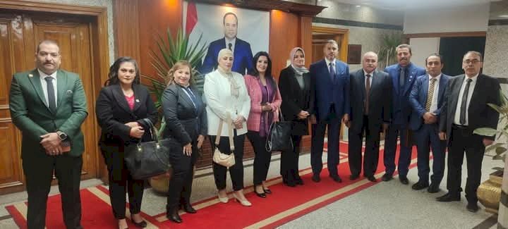 وفد حزب مصر القومي يزور محافظ القليوبية