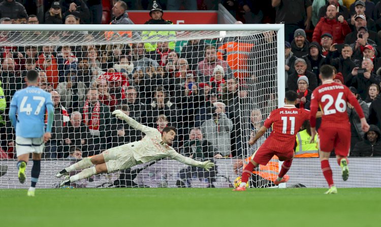 ليفربول يفوز على مانشستر سيتى و يواصل تصدره للبريمرليج