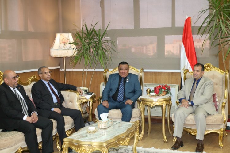 أسرة حورس بجامعة جنوب الوادي تنظم ندوة عن  "الشائعات وضررها على المجتمع المصري"