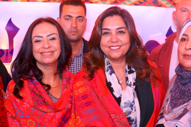 وزيرة التضامن  تتفقد القافلة الطبية بقرية الروضة بسيناء