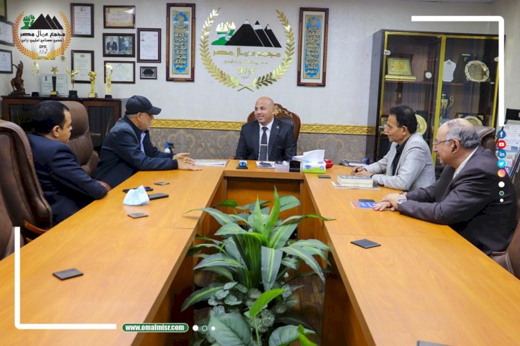 رئيس مجمع عمال مصر يستقبل رئيس اللجنة العليا المنظمة لمهرجان "كرتنا ثقافتنا"