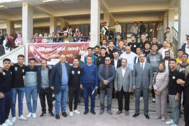 يوم رياضى ترفيهى لطلاب كلية الحقوق بجنوب الوادى