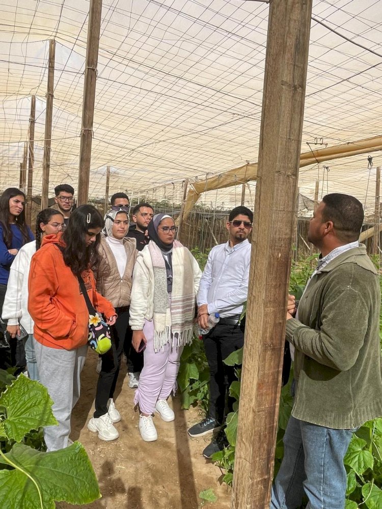 بحوث الصحراء ينظم دورة تدريبية لطلبة زراعة "جامعة الجلالة"