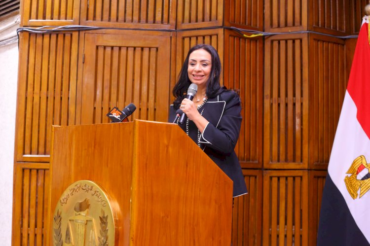  وزيرة التضامن تفتتح مؤتمر المركز القومي للبحوث الاجتماعية والجنائية