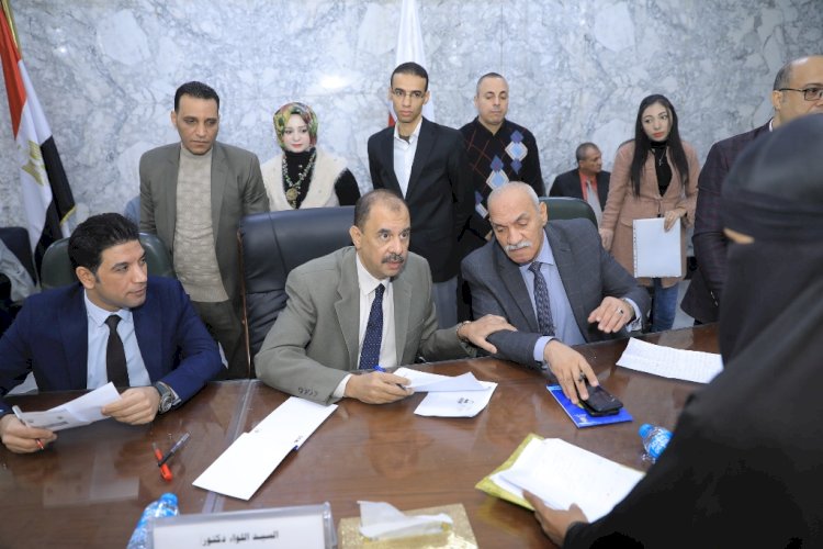 محافظ سوهاج يعقد اللقاء الجماهيري الأسبوعي