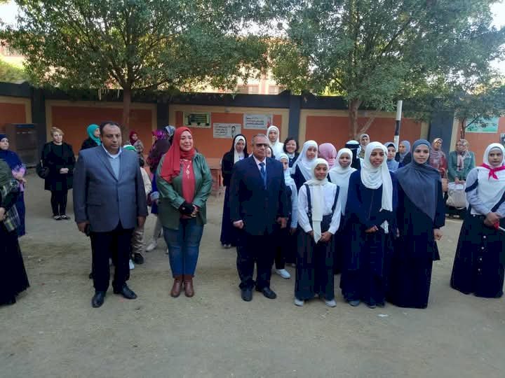 محمد حلمى رئيس الوحة المحلية لمدينة قنا وجولة تفقدية للمدارس
