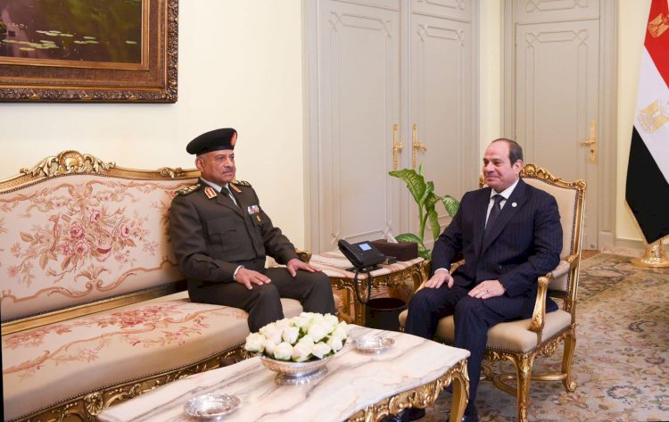 عاجل| السيسي يستقبل وزير الدفاع