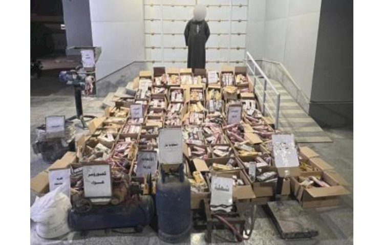 ضبط ورشة لتصنيع الألعاب النارية بالفيوم