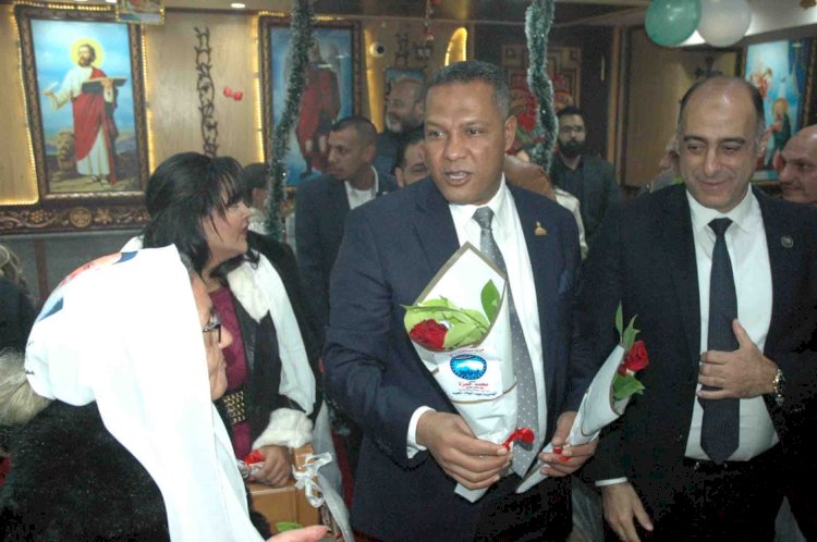 محمد حمزة نواب مستقبل وطن يزورون كنائس الإسكندرية للتهنئة بعيد الميلاد