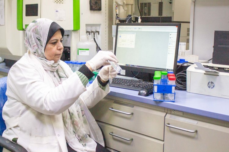 متبقيات المبيدات يعقم أقسام المعمل المختلفة