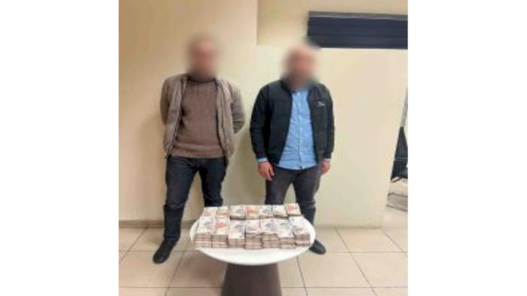 ضبط 3 متهمين لمحاولتهم تهريب عملات محلية بمطار القاهرة