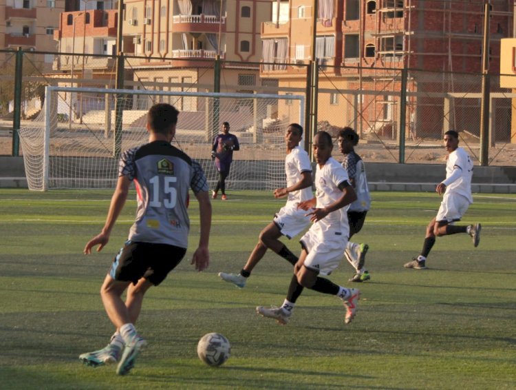 التعادل السلبي يحسم مباراة مركز شباب الغردقة ونادي القصير الرياضي