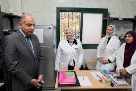 كدوانى يعاين قطعة أرض لإنشاء مستشفى جديد بالمنيا الجديدة