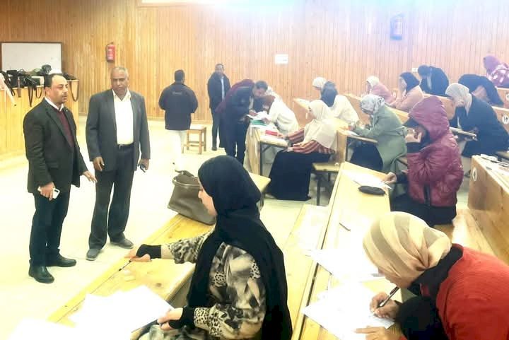 عميد كلية الحقوق يتابع سير امتحانات الفصل الدراسي الأول