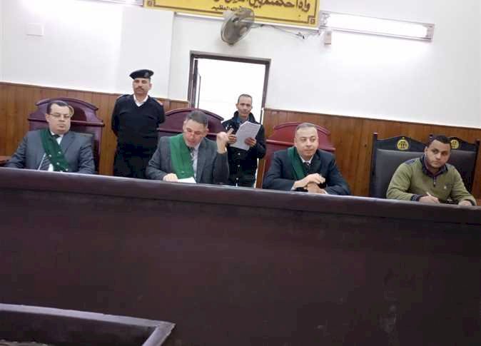 معاقبة سائق بالحبس 6 أشهر مع الشغل لقيامه بهتك عرض فتاة بالمنيا