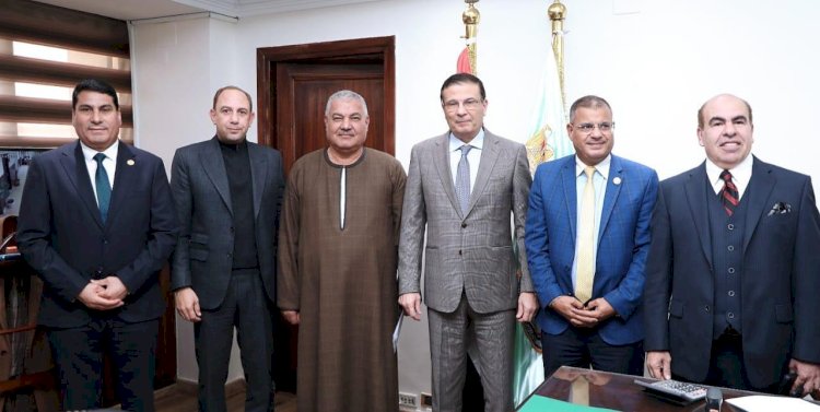 وزير الزراعة يلتقي  أعضاء مجلسي النواب والشيوخ