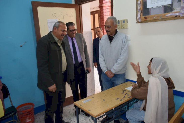رئيس مدينة طور سيناء ووكيل تعليم جنوب سيناء يتفقدا  للجان الشهادة الإعدادية