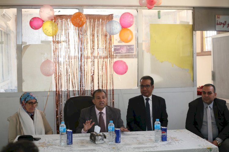 رئيس جامعة جنوب الوادى يشهد احتفالية ادارة المطبعة المركزية