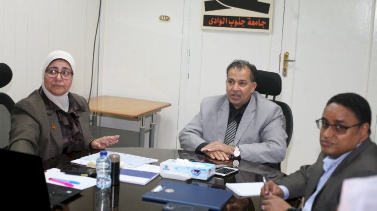 اطلاق  تطبيق دقِّق لخدمات التدقيق اللغوي بجامعة جنوب الوادي