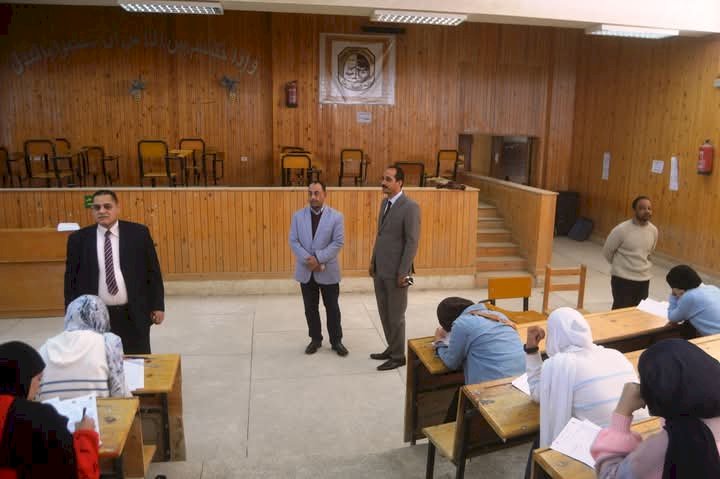 ختام امتحانات كلية الحقوق بجامعة جنوب الوادى