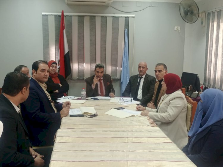 وكيل تعليم كفر الشيخ يجري مقابلات شخصية للمرشحين  من مبادرة 1000 مدير