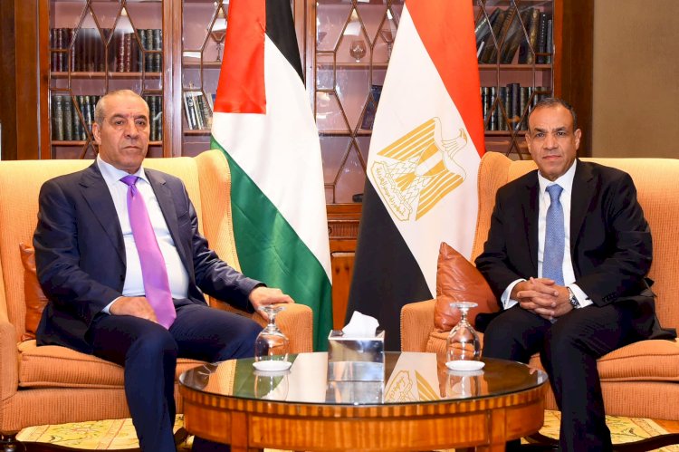 وزير الخارجية يستقبل أمين سر اللجنة التنفيذية لمنظمة التحرير