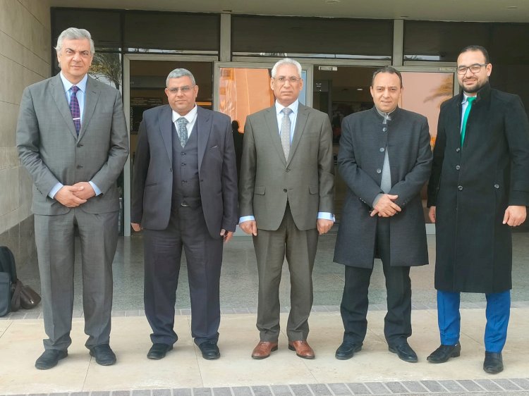 وفد جامعة المنيا برئاسة د.عصام فرحات يناقش مقترح الخطة الاستثمارية للجامعة