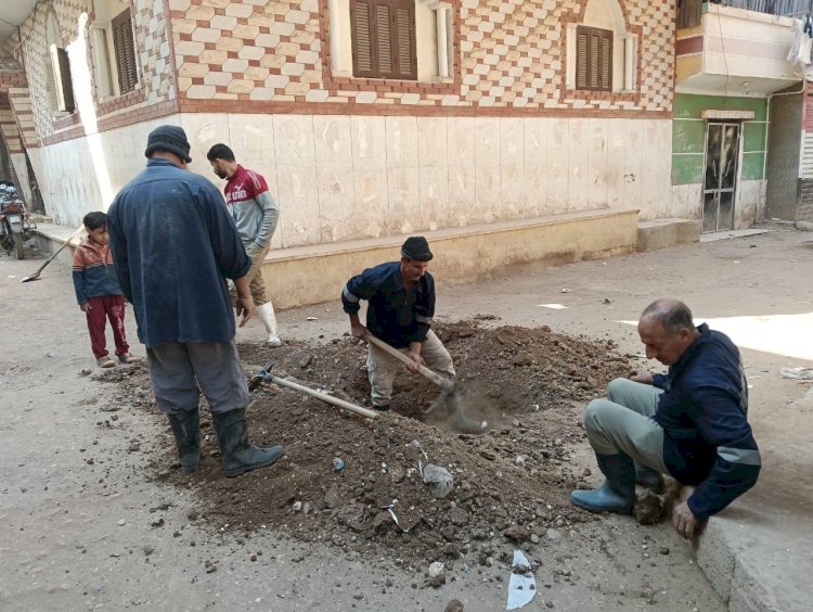 محافظ المنيا يعلن الانتهاء من توصيل المياه لـ 70 أسرة بحى شرق مدينة سمالوط