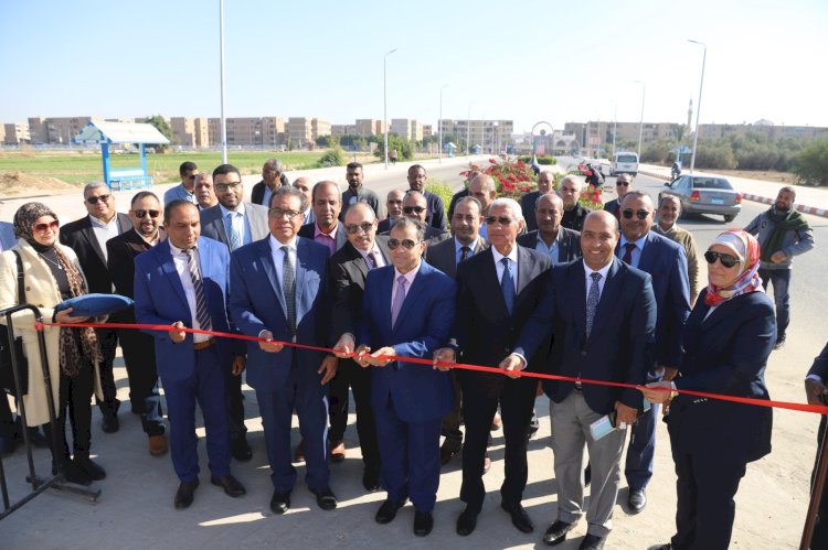 رئيس جامعة جنوب الوادي يفتتح عددا من المشروعات التطويرية بالجامعة