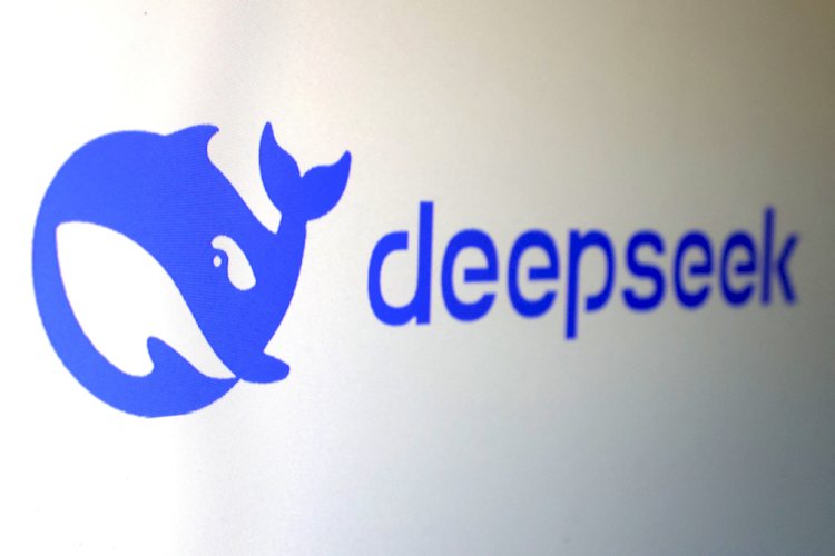 صعود تطبيق DeepSeek ومقارنته مع ChatGPT