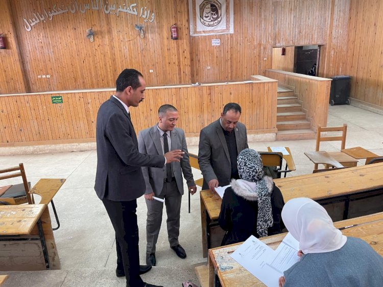 بدء امتحانات دبلوم الدراسات العليا بكلية الحقوق بجامعة جنوب الوادي