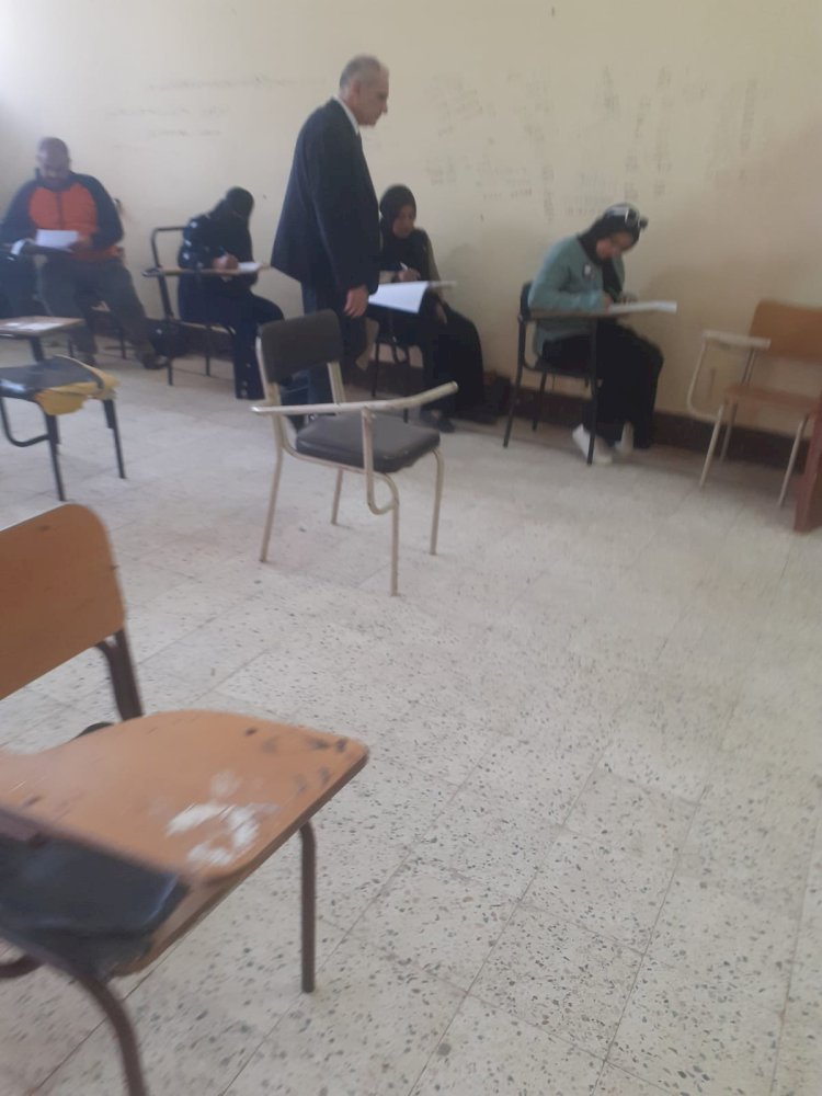 رئيس جامعة أسوان يتفقد امتحانات التعليم المفتوح