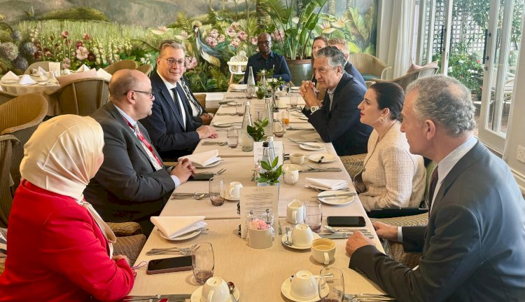 وزير البترول يبحث مع أنجلو جولد اشانتي استثماراتها في منجم السكري